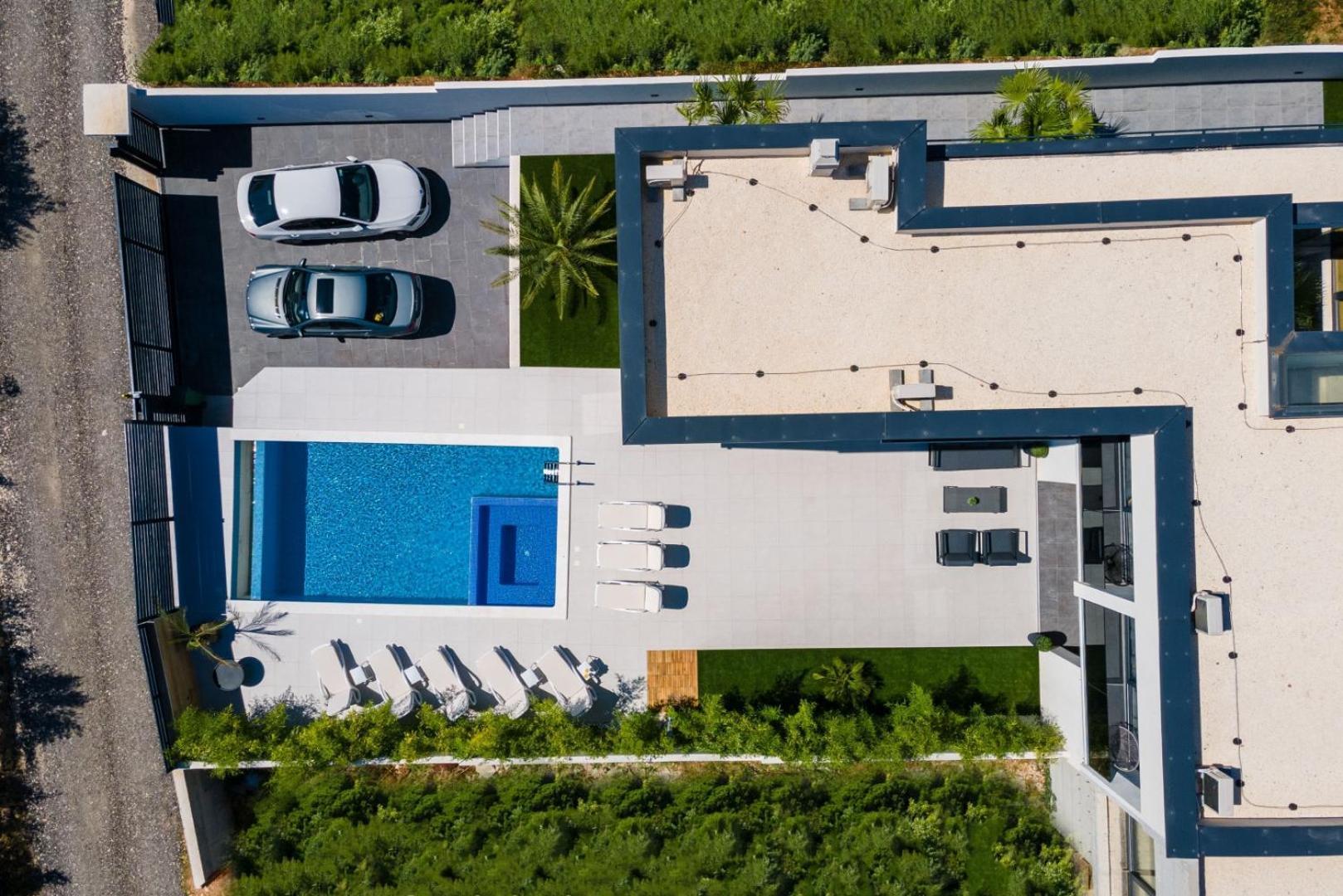 Villa Miaa Newly Built Modern Villa In Medulin For 9 People With Heated Swimming Pool & Jacuzzi Exterior photo